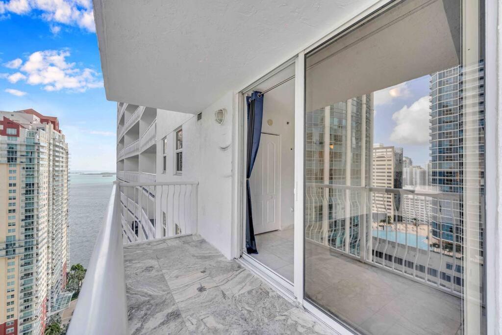 Iconic High Floor 3 Bedrooms In The Heart Of ميامي المظهر الخارجي الصورة