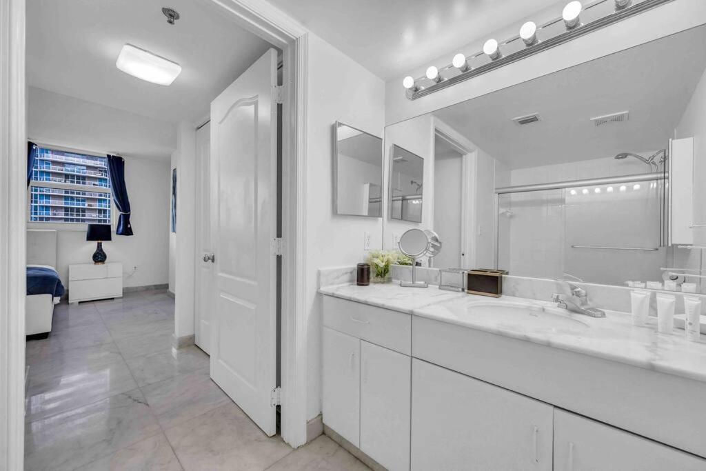 Iconic High Floor 3 Bedrooms In The Heart Of ميامي المظهر الخارجي الصورة