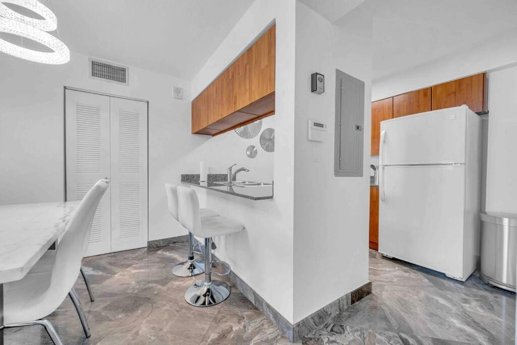 Iconic High Floor 3 Bedrooms In The Heart Of ميامي المظهر الخارجي الصورة